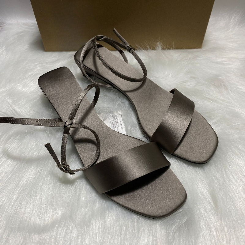 รองเท้าส้นเตี้ยแบบสายรัดข้อเท้ - Women Shoes Luxury Brand บทวิจารณ์และราคา
